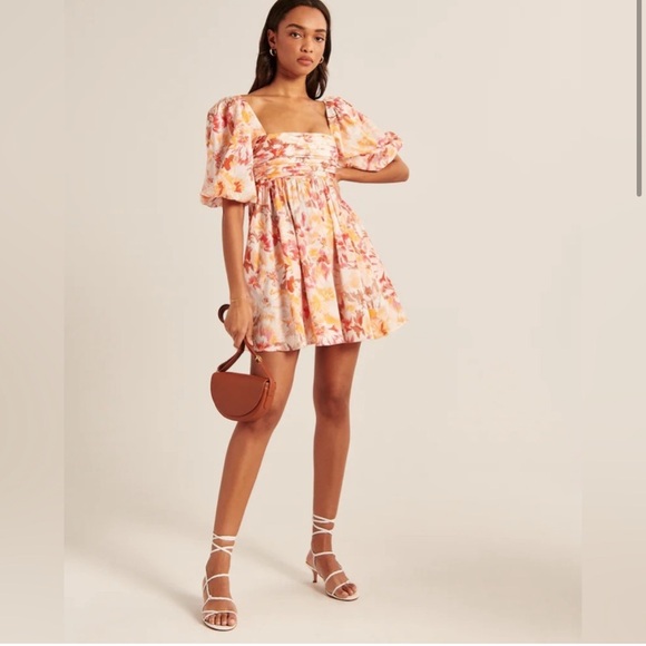 Abercrombie and Fitch Emerson Floral Puff Sleeve Mini Dress / Size Medium - Picture 1 of 13